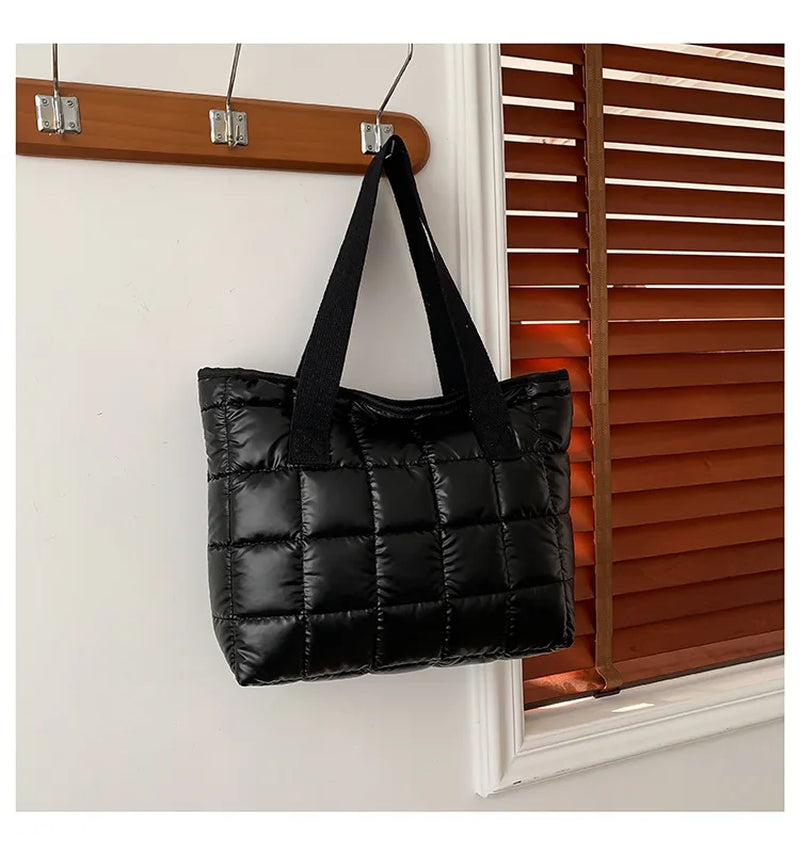 Fashionable Plaid Crossbody Bag for Women Single Shoulder Handbag Stylish Accessory Ladies Trendy Bag
