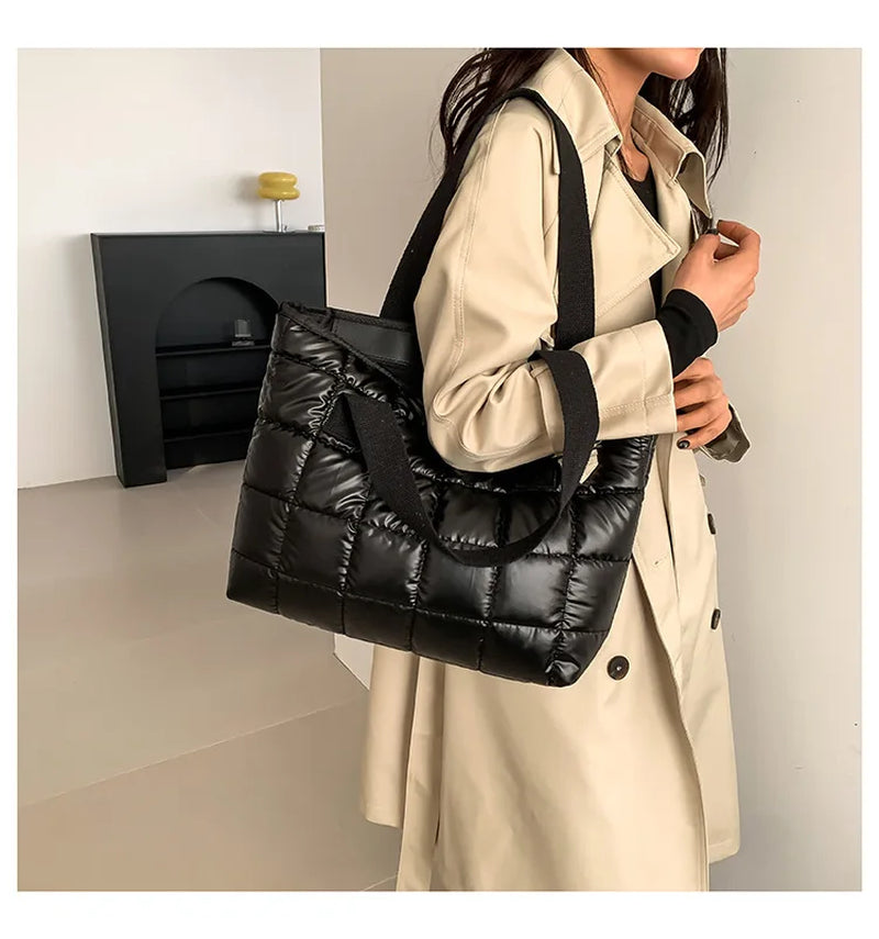 Fashionable Plaid Crossbody Bag for Women Single Shoulder Handbag Stylish Accessory Ladies Trendy Bag