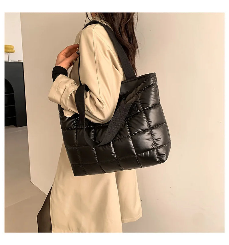 Fashionable Plaid Crossbody Bag for Women Single Shoulder Handbag Stylish Accessory Ladies Trendy Bag