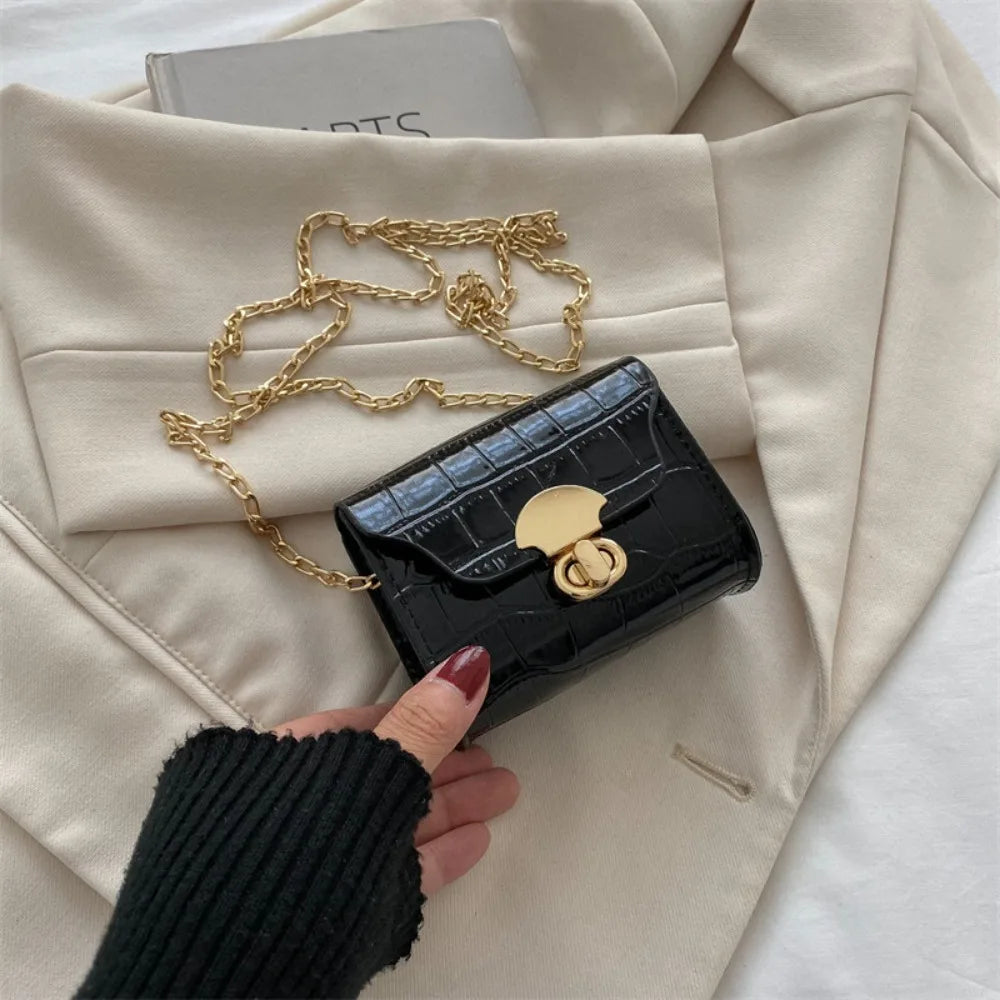 Mini Fashionable Shoulder Crossbody Small Box Bag,Perfect for Storing Small Items Such as Lipstick,Silver Coins,Headphones,Etc